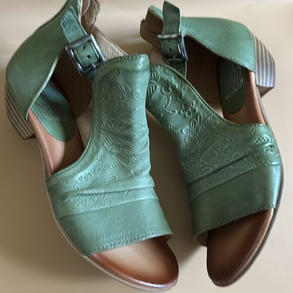 Miz Mooz Leather Heeled Sandals - Corra - in Aloe Size 37/7  NÉW - Picture 4 of 6